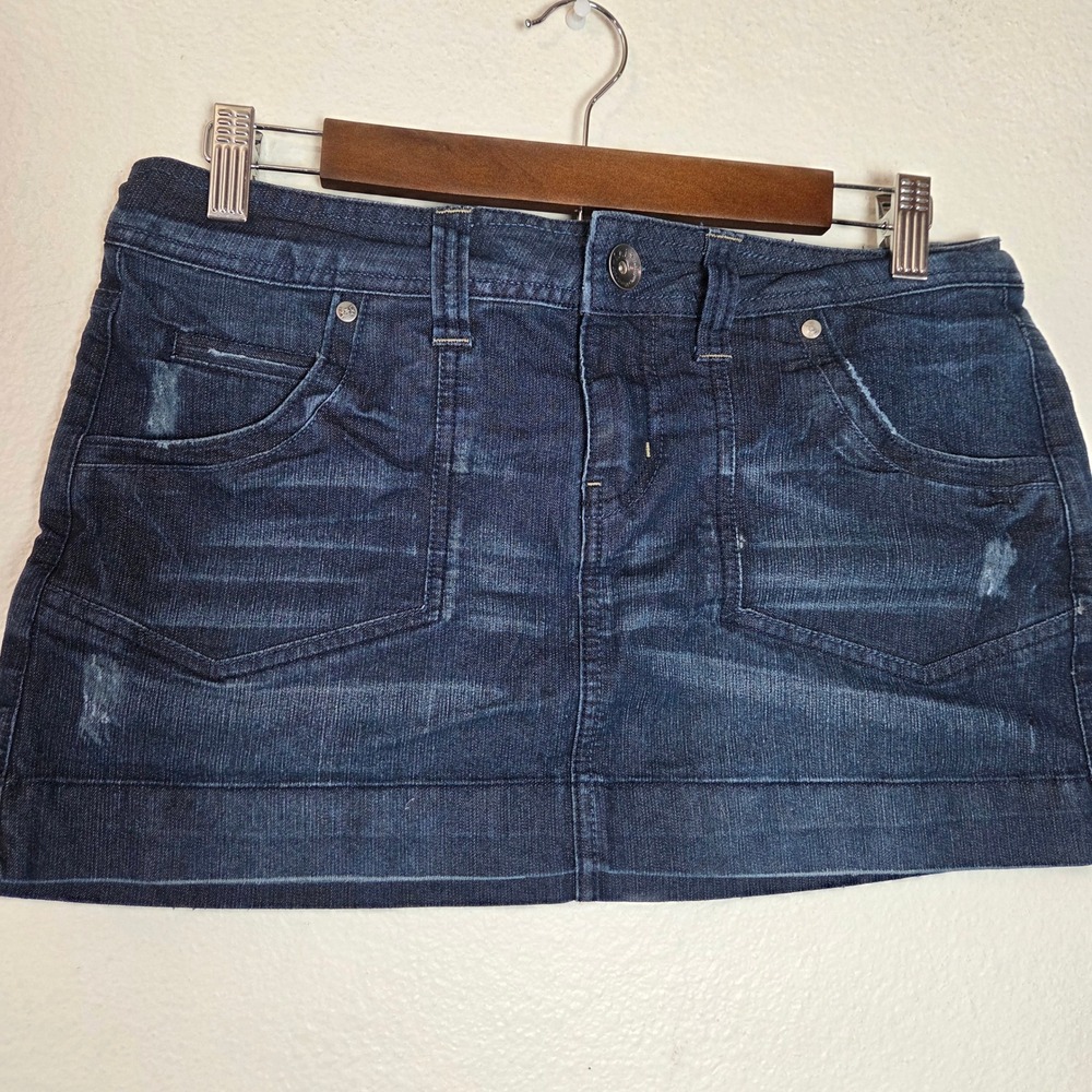 LEI Y2K Low Rise Mini Skirt‎ button pocket Dark Wash Denim Size 7